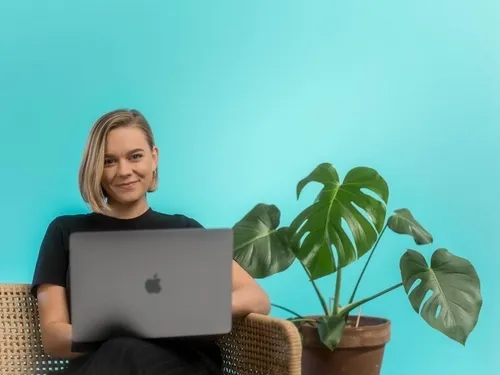 GoDaddy milj25C325B8 01 p 500